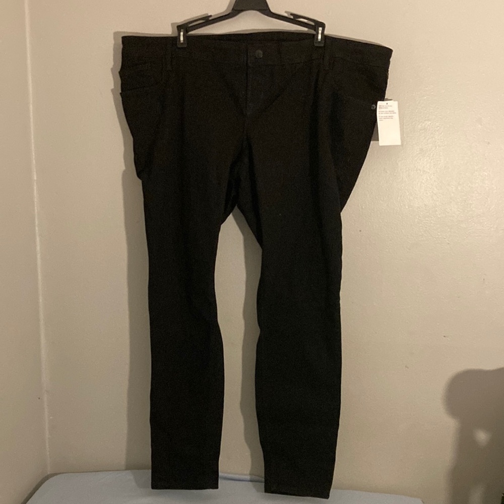 BNWT old navy maternity jeans